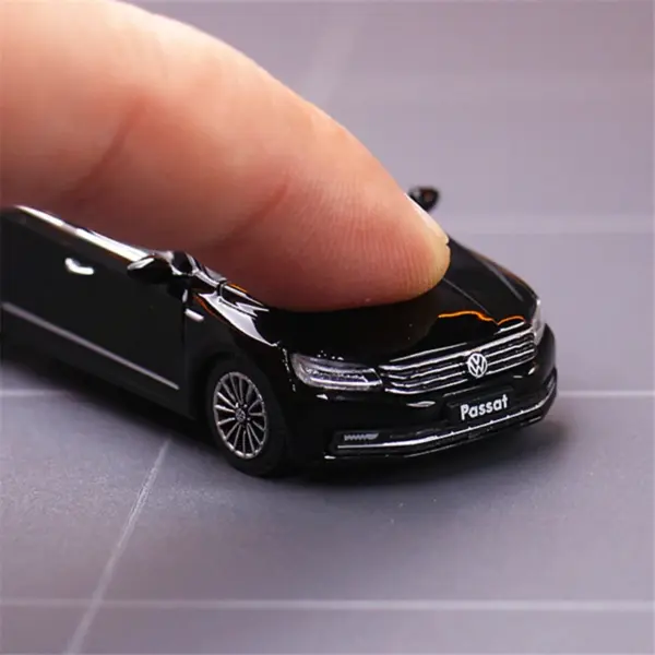 1/64 Scale VW Passat Alloy Diecast Model - Image 6