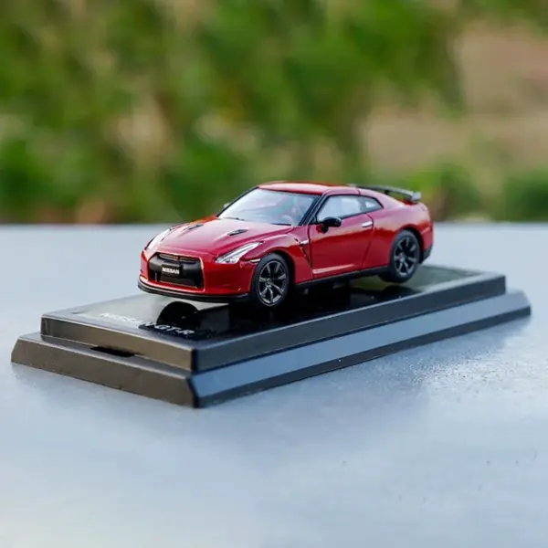 Nissan GT-R R35 1:64 Scale Diecast Model