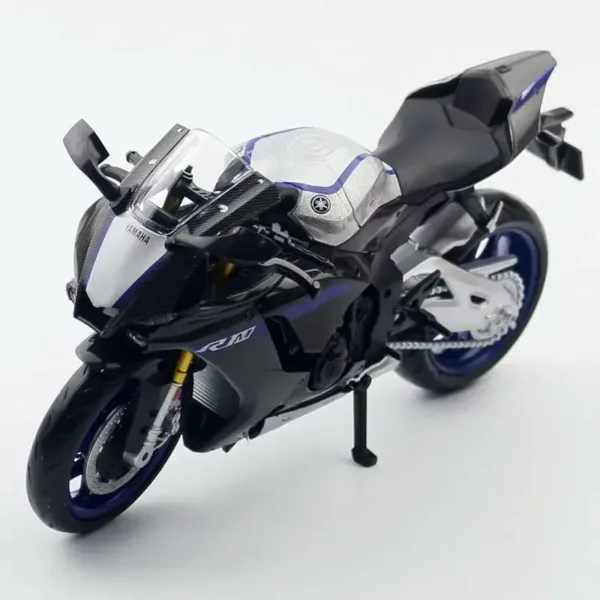 1:12 Yamaha YZF-R1M Motorcycle Diecast Model - Image 9