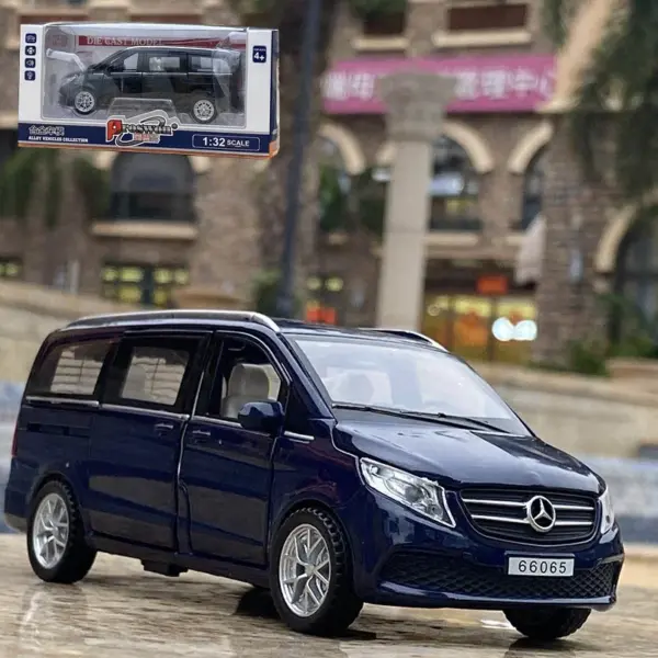 1:32 Scale Mercedes-Benz V260 Alloy Model Car - Image 9