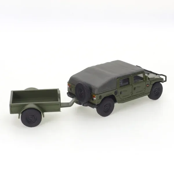 1:64 Dongfeng Mengshi Military Car Model - Image 4