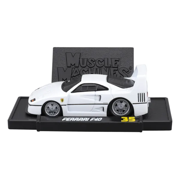 Maisto 1:64 Scale Classic Car Model Set - Image 3