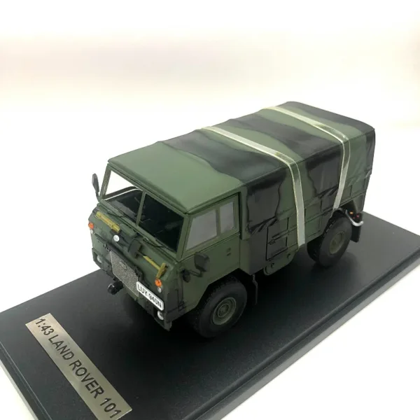 1:43 Scale Land Rover 101 Model Toy - Image 10