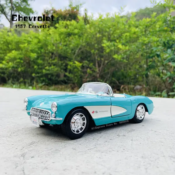 1:24 Scale 1957 Chevrolet Corvette Model Car