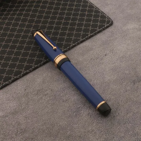 Metal Fountain Pen with 0.5mm Nib - Image 8