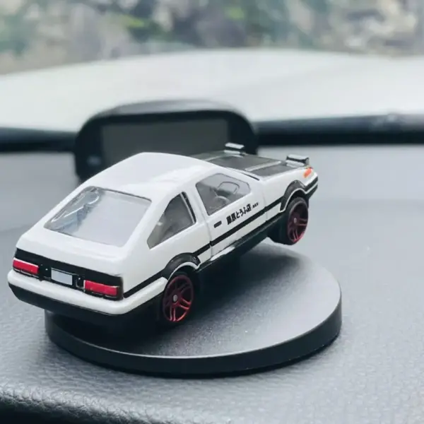 1:64 AE86 Drift Car Model Decorative Toy - Image 5