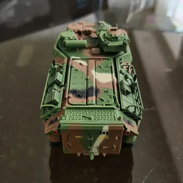1/72 Korean AAVP-7A1 Amphibious Personnel Carrier Model - Image 5