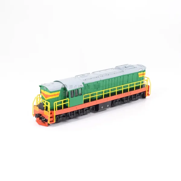 Soviet Union CHME3 Diesel Locomotive Model 1/87 - Image 7