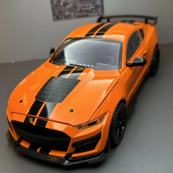 1:18 Ford Mustang GT500 Diecast Model Vehicle