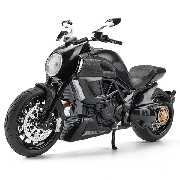 1:12 Ducati Diavel Carbon Red Motorcycle Model - Image 5