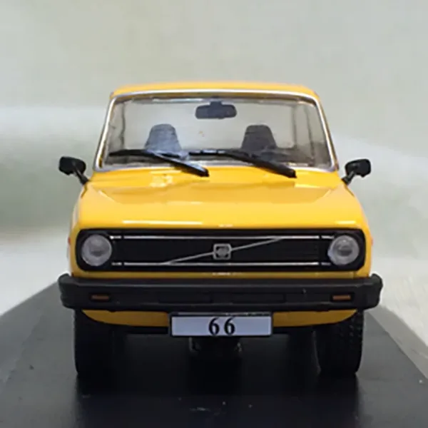 Diecast 1:43 Yellow 1975 Regal 66 Model Car - Image 3