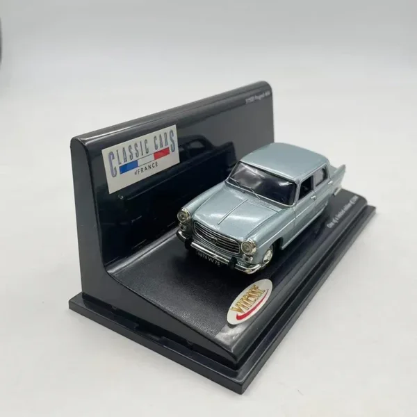 1/43 Scale Peugeot 404 Diecast Model Car - Image 2