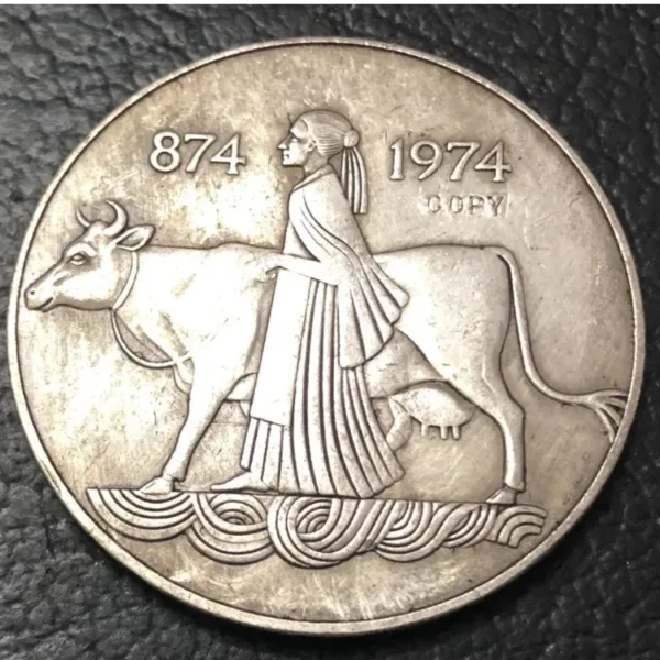 1974 Iceland 1000 Kronur Silver Plated Coin - Image 3