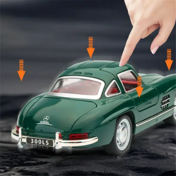 1:32 Metal Alloy Benz 300SL Diecast Model - Image 4