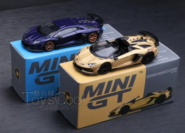 1:64 Diecast Lamborghini Aventador Model - Image 2