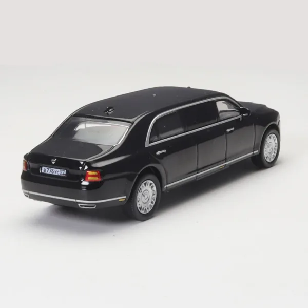 Aurus Senat 1/64 Diecast Model Car - Image 5