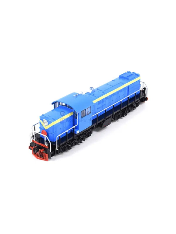 Soviet Diesel Engine Locomotive Model 1/87 Scale - Image 7