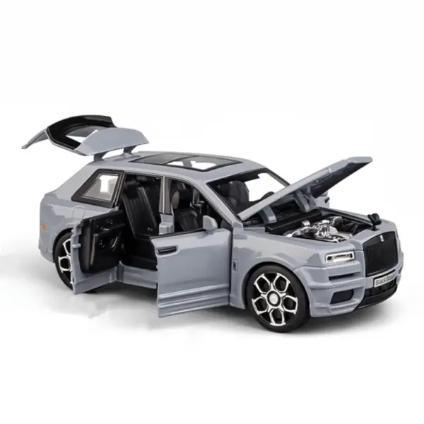 1:32 Rolls Royce Cullinan Diecast Model Car - Image 8