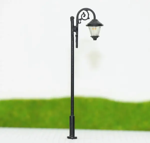 10pcs HO Scale Warm White LED Street Lamps - Image 2