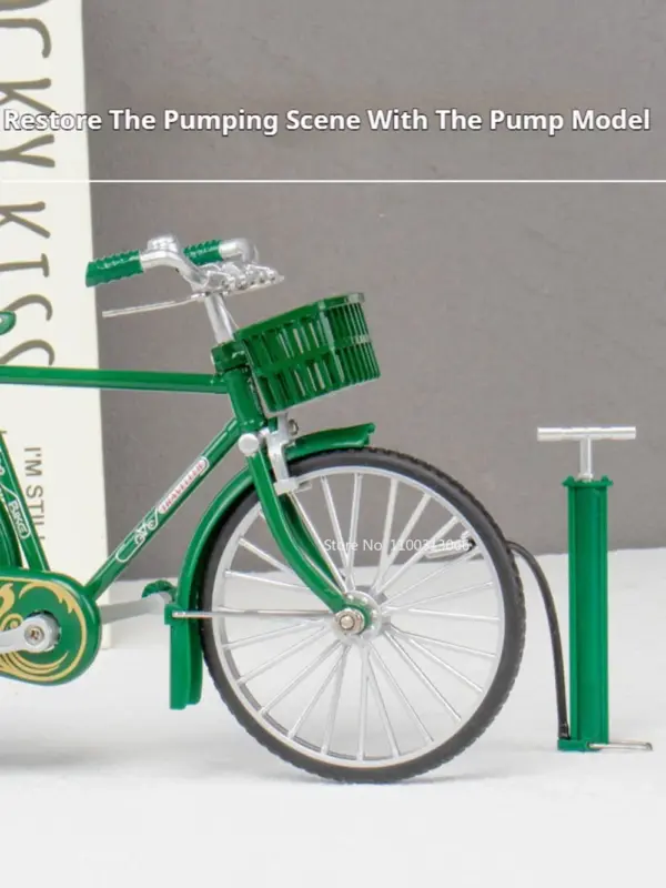 1/10 Scale Retro Bicycle Model Toy with Steerable Wheels - Image 5