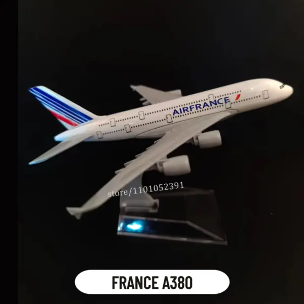 1:400 Metal Emirates A380 Diecast Model Plane - Image 11