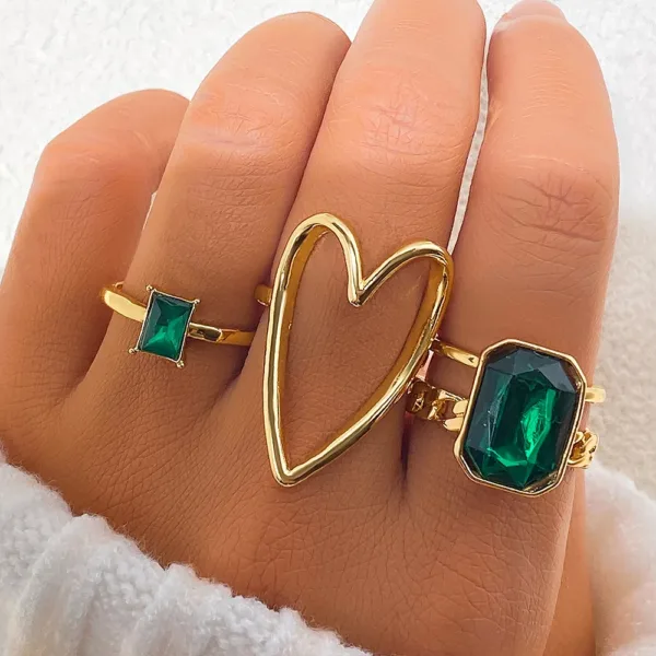 Big Hollow Heart Crystal Ring Set