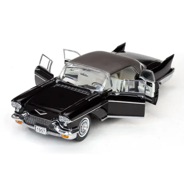 1:18 Scale Classic Diecast Retro Car Model - Image 5