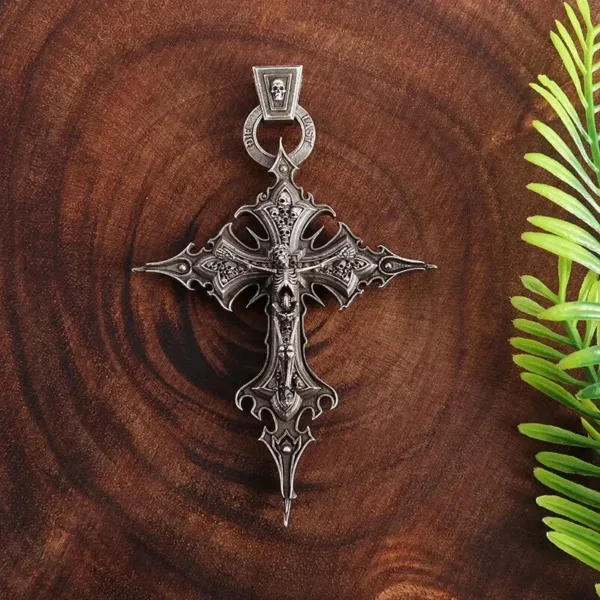 Vintage Christian Cross Pendant Necklace - Image 4