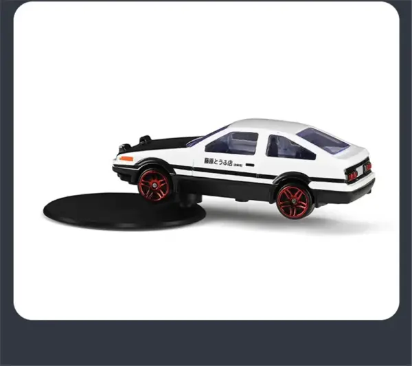 1:64 AE86 Drift Car Model Decorative Toy - Image 4