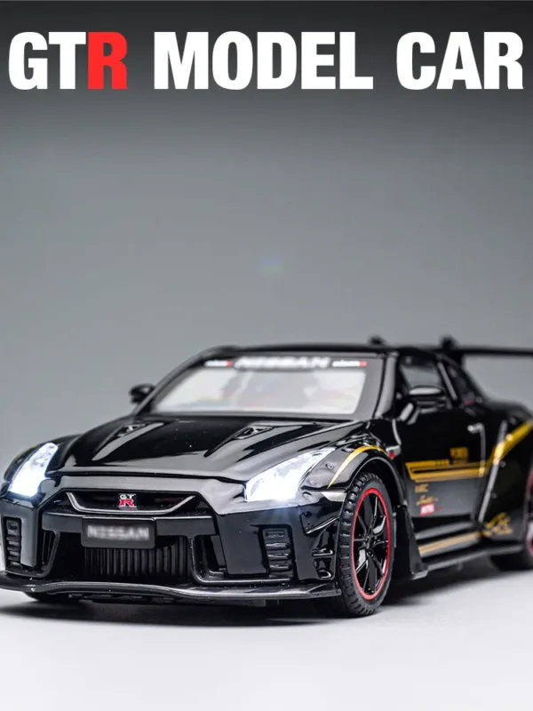 1/32 Nissan Skyline GTR R35 Racing Model - Image 3