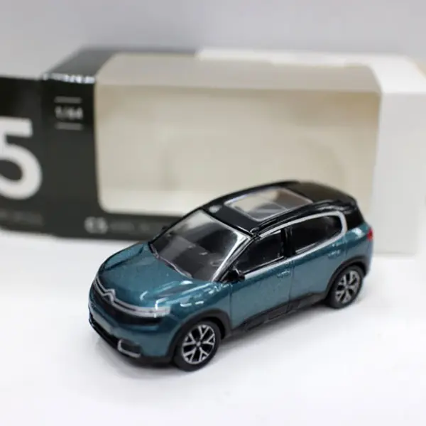 1:64 Citroen C5 Diecast Model Toy Car