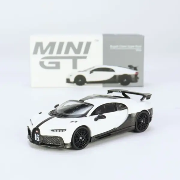 JKM Bugatti Veyron 1:64 Scale Diecast Model - Image 12