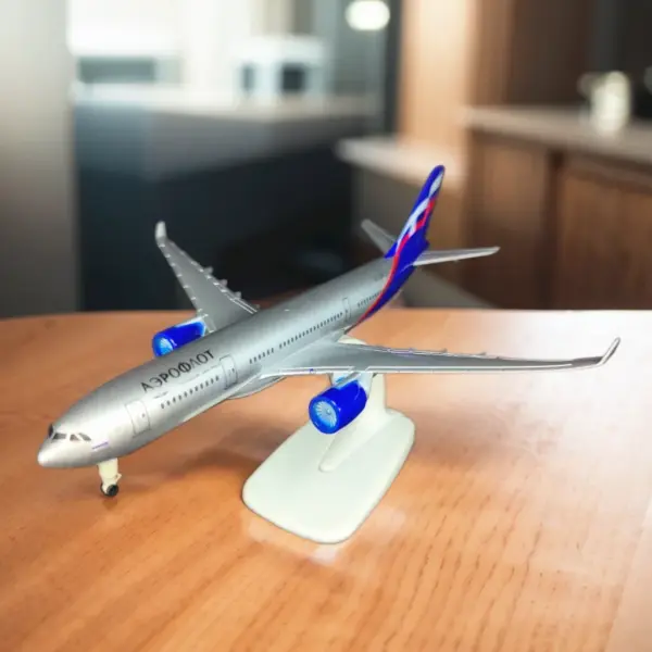 Diecast Aircraft Model Scale 1:250 Westjet - Image 12