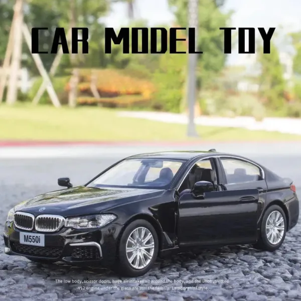 1:36 BMW M5 M550i Diecast Metal Car Model