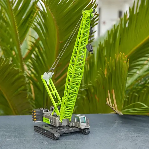 1:120 ZOOMLION ZCC1300 Crawler Crane Model - Image 3