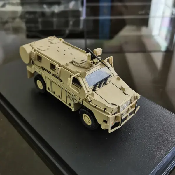 1:72 British SAS Viper Armored Vehicle Model - Image 3
