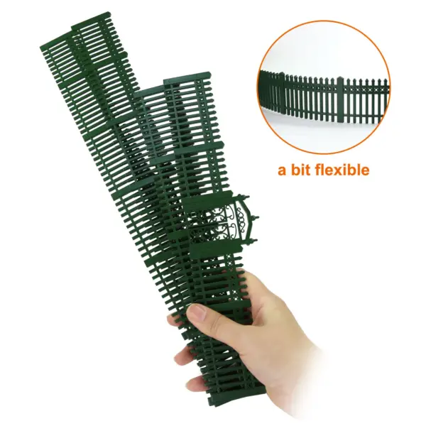 HO Scale Green Model Fences with Gates - Image 3