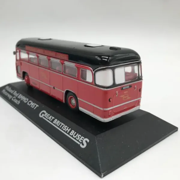 1:76 Scale British Double-Decker Bus Model - Image 2