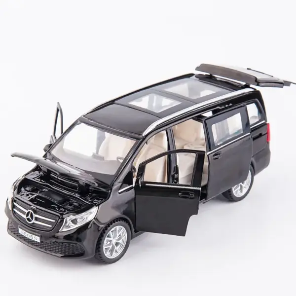 1:32 Scale Mercedes-Benz V260 Alloy Model Car - Image 5