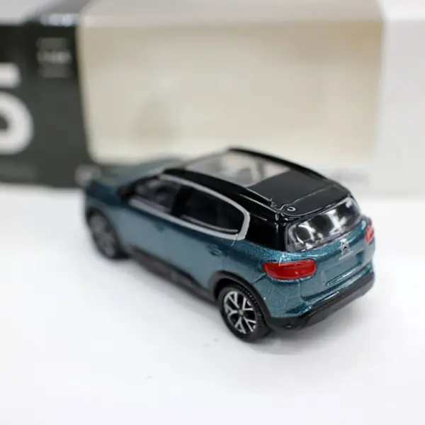 1:64 Citroen C5 Diecast Model Toy Car - Image 3