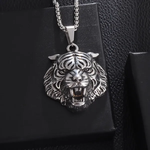 Lion Head Round Medal Pendant Necklace - Image 28