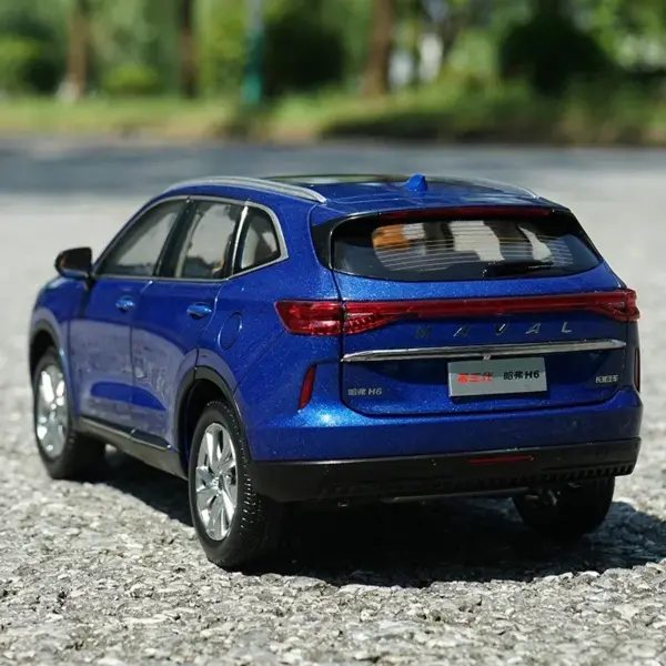 1:18 Scale HAVAL H6 Diecast SUV Model - Image 5