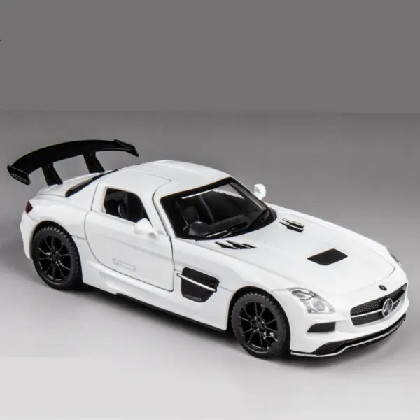 1:32 Alloy Sports Car Model with Sound and Light - Image 10