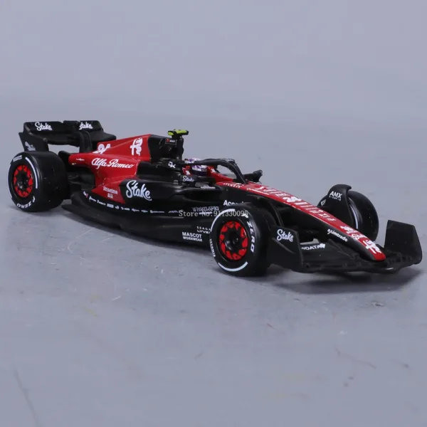 Bburago 1:43 Alfa Romeo F1 Diecast Model - Image 4