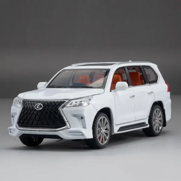 1:32 LX570 Alloy Off-road SUV Model Car - Image 9