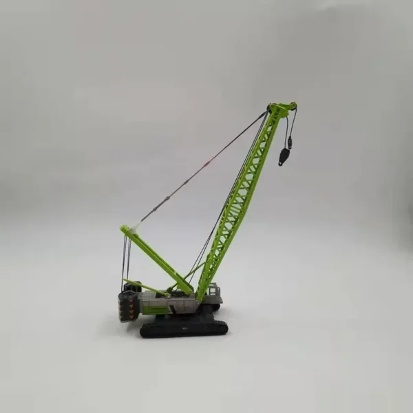 Diecast 1:120 ZOOMLION Concrete Pump Model - Image 4