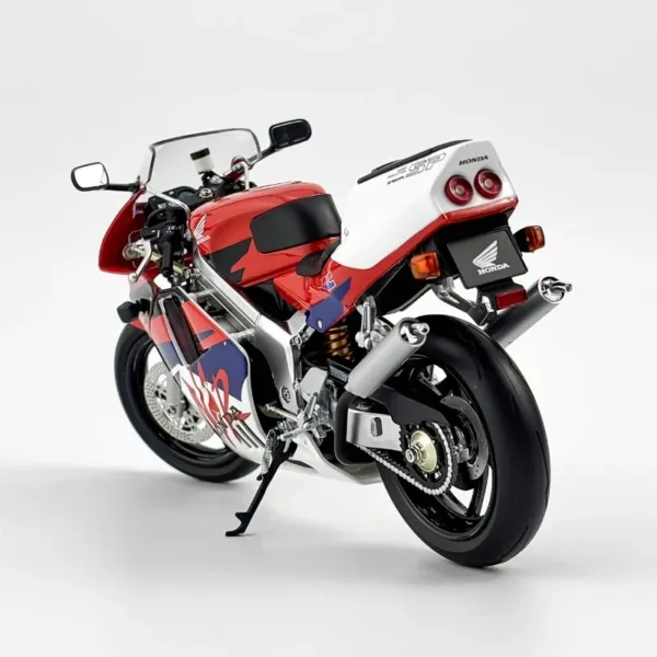 1/12 Scale Honda NSR 250R SP Diecast Model - Image 3