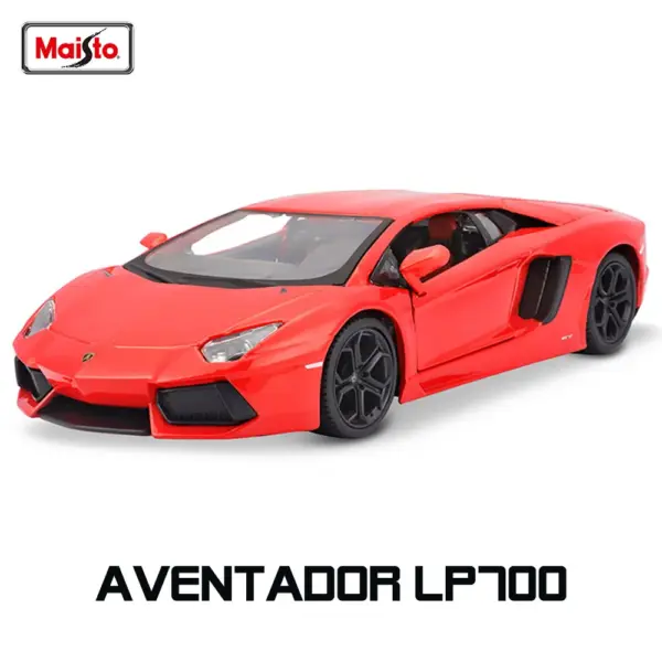 1:24 Scale Lamborghini URUS Alloy Model - Image 7