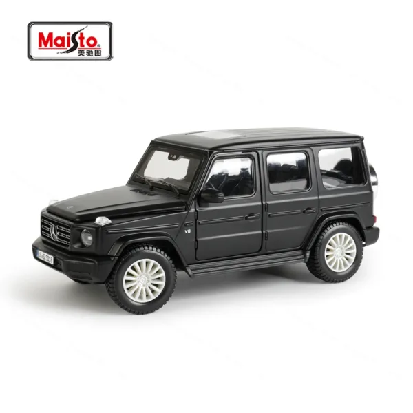 Maisto 1:24 Mercedes-Benz G-Class Diecast Model