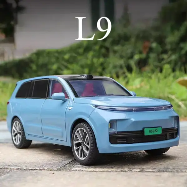 1/24 Scale Alloy Ideal L9 SUV Car Toy